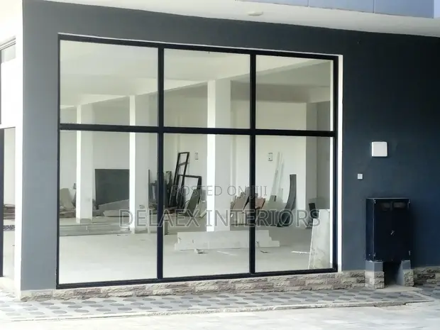 Laminated Safety Glass Partitions - 1