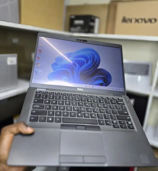 Dell Latitude 5400 Laptop - Core i5, 8GB RAM, 256GB SSD - 1