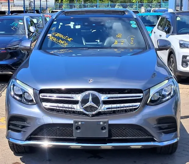 Mercedes-Benz GLA 250 2020 - AMG Line - 1