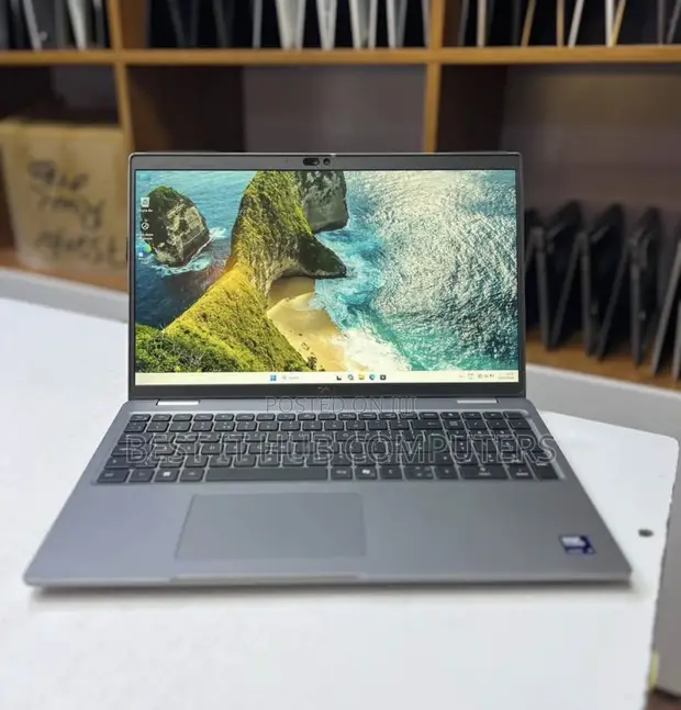 Dell Latitude 5550 Laptop - Core i7, 8GB RAM, 256GB SSD - 1