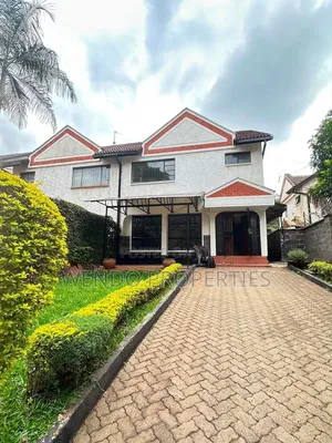 4-Bedroom Townhouse with DSQ in Kileleshwa