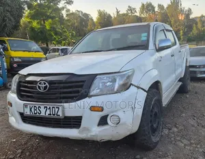 Toyota Hilux 2010 Double Cab