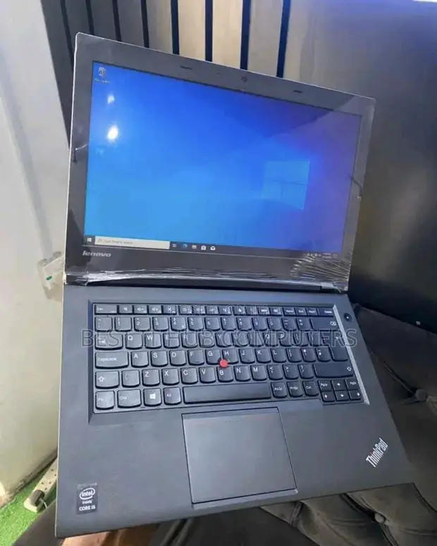 Lenovo ThinkPad T440s Laptop - Intel Core i7, 8GB RAM, 256GB SSD - 1