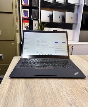 Lenovo ThinkPad X1 Carbon Laptop