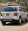 Mercedes-Benz M Class 2010 Silver - 4