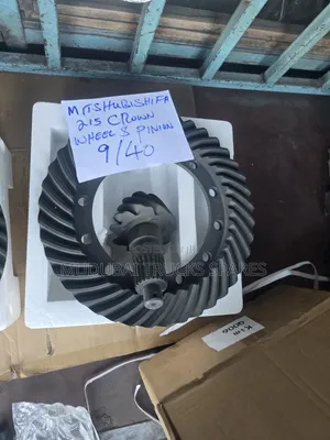 Mitsubishi FH 215 Crownwheel and Pinion (9/40)