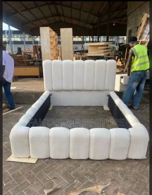 Cream Bubble Bed - Size 5x6 - 1