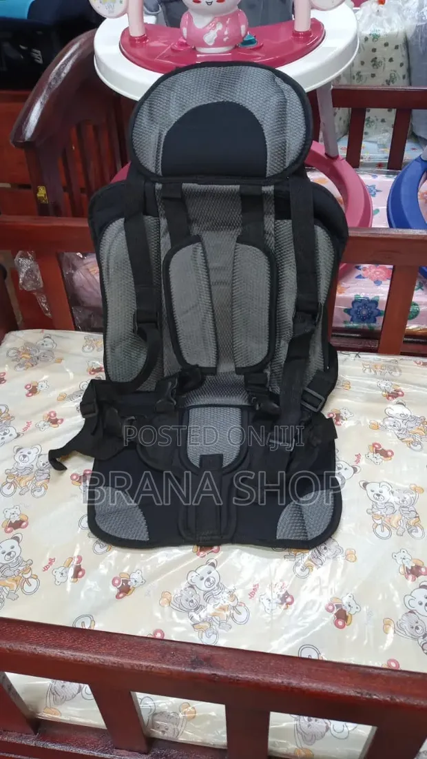 Modern Grey Baby Travel Seat - 5-Point Support - 1