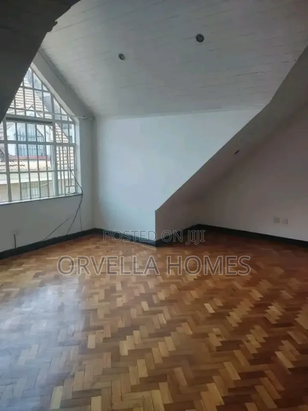 4-Bedroom Penthouse for Rent on Riara Road, Hurlingham - 1