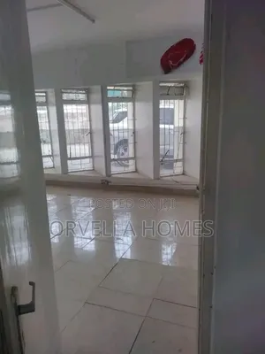 3 Bedroom Commercial Office to Let in Kilimani