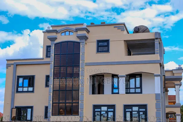 5 Bedroom Mansion for Sale in Green Valley, Kamakis - 1