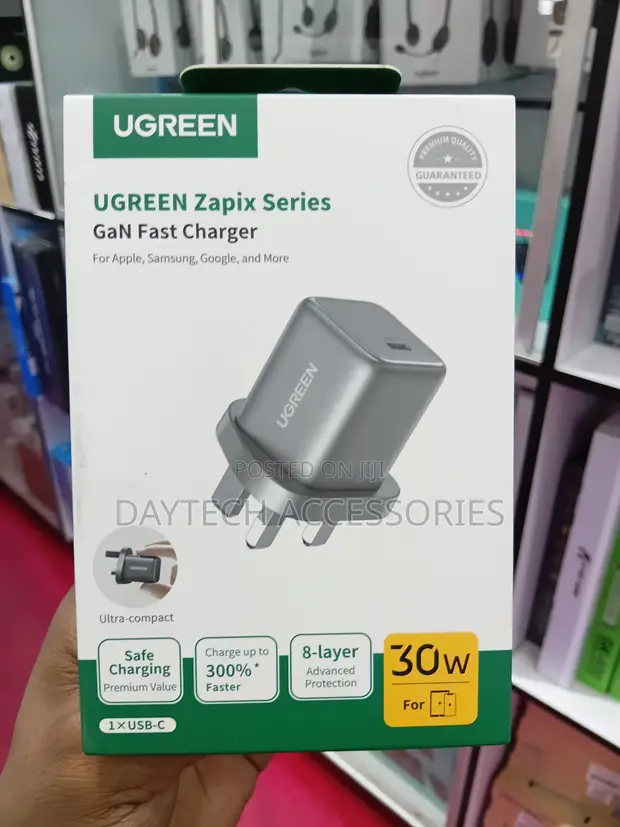 UGREEN X513 30W Fast Charger UK USB-C GaN II - 1