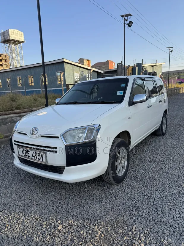 Toyota Succeed 2015 White - 1