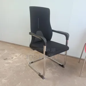 Boss Office Products Boardroom Chair