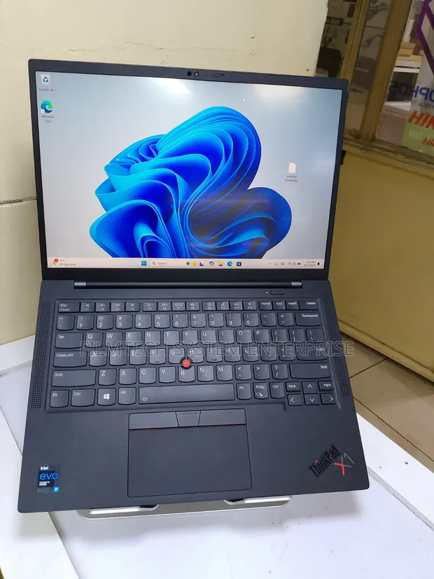 Lenovo ThinkPad X1 Carbon Gen 9 Laptop - 1