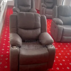 Executive Dotted Living Room Floor Carpets - Wall to Wall