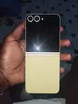 Samsung Galaxy Z Flip6 512GB Yellow - 2