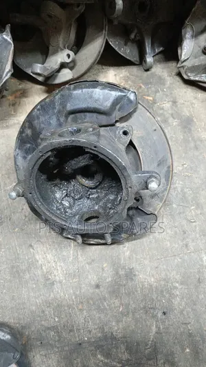 Toyota Landcruiser L79 Complete Hub - Used