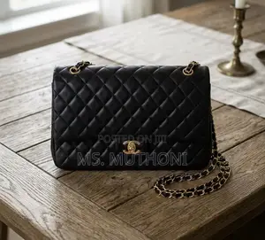 Chanel Classic Flap Handbag (35cm, Large)