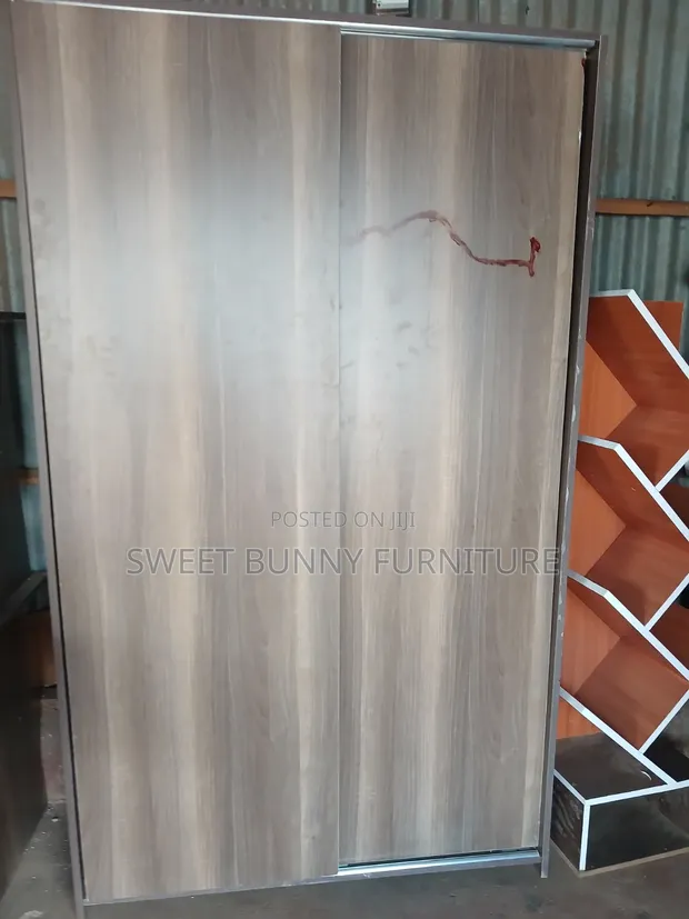 Wardrobe ya Kuteleza - Mpya Kabisa - 1