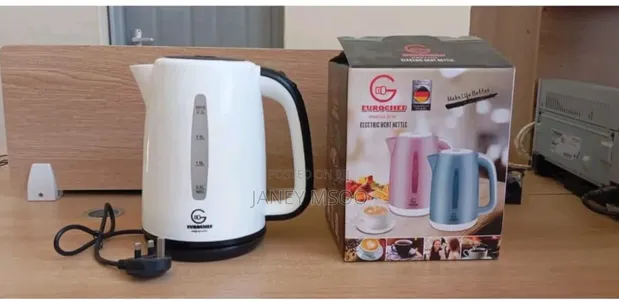 Euro Cuisine 2.3L Water Kettle - White - 1