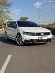 2017 Volkswagen Passat 1.8T R-Line Sedan - 5