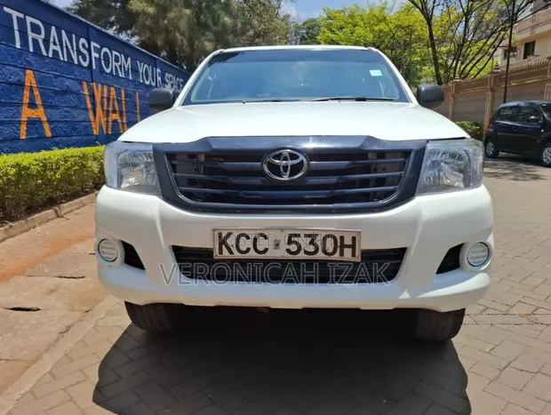 Toyota Hilux Double Cabin 2014 - 1