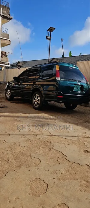Toyota Carib 2002 Kijani