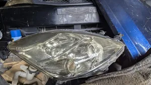 Kikoi cha Toyota Isis (Si Xenon)