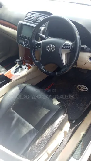 Toyota Premio 1.8 FWD 2012 White