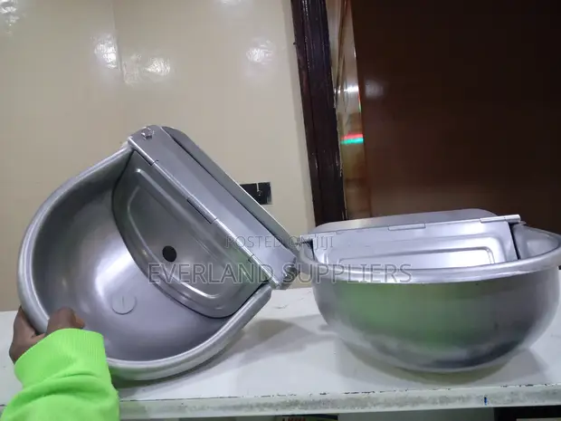 Durable Stainless Steel Farm Waterer for Cows - 1