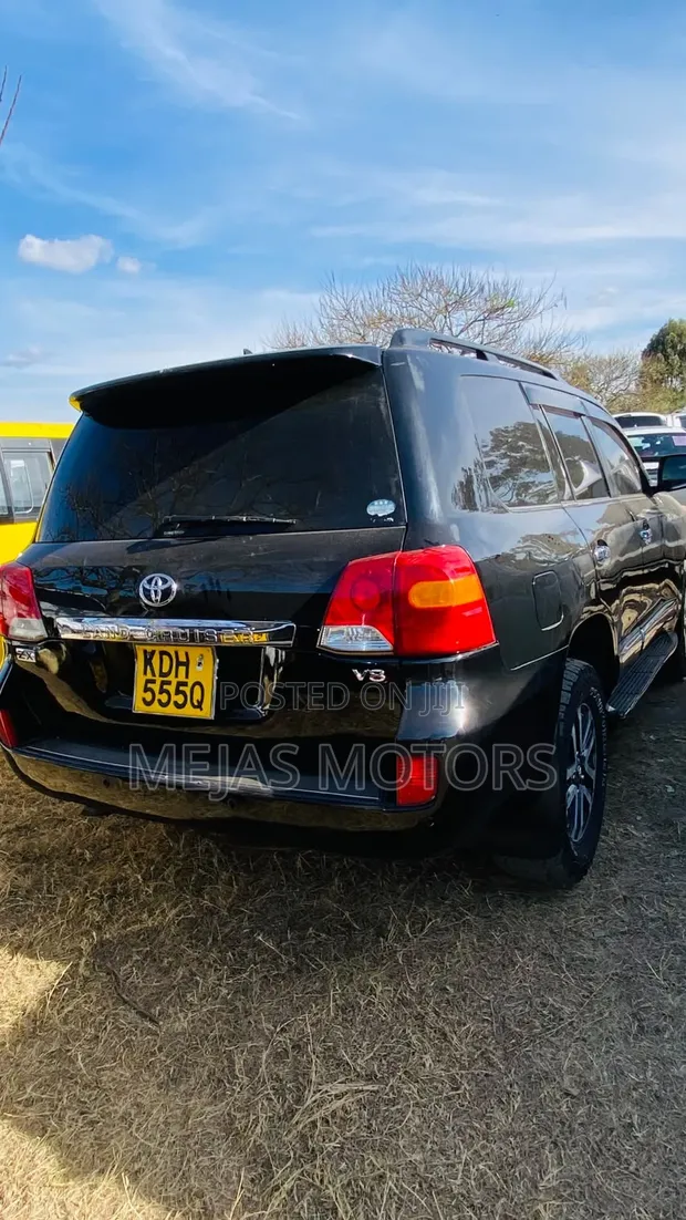 Toyota Land Cruiser V8 2014 - 1