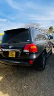 Toyota Land Cruiser V8 2014 - 2