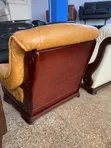 Sofa ya Ngozi ya Zamani kutoka Uingereza yenye Droo - 2
