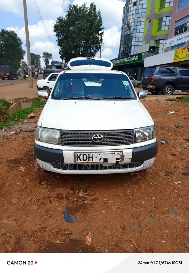 Toyota Probox 2015 White - 1