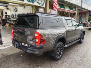 Toyota Hilux Double Cab Steel Canopy