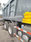 Sinotruk HOWO-NX 266hp Tipper Truck - 4