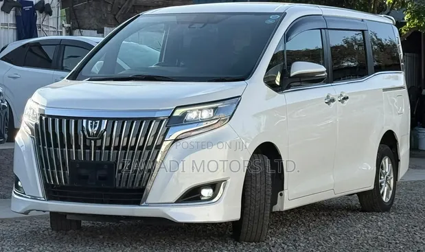 Toyota Esquire 2.0 AWD 2019 Nyeupe (Viti 7) - 1
