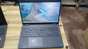 Dell Latitude 3520 Laptop - 8GB RAM, Intel Core i5, 256GB SSD