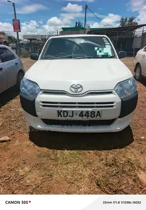 Toyota Probox 2015 Nyeupe