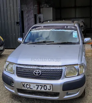 Toyota Succeed 2011 Silver