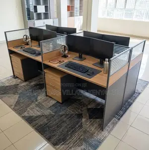 4-Way Brown Modular 4 Seater Workstation Desk