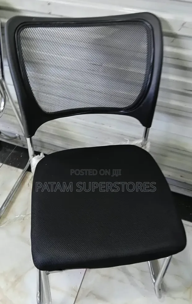 Modern Ergonomic Black Mesh Office/Visitor Chair - 1