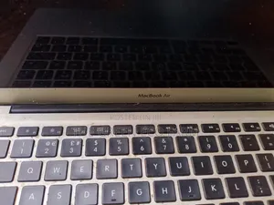 Apple MacBook Air 2017 - 13 Inch