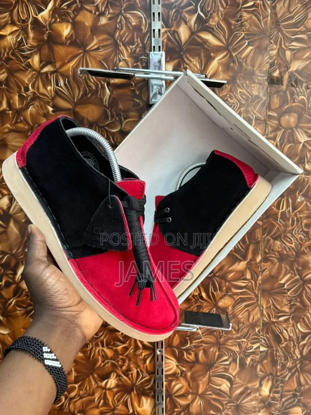 Clarks Original Desert Boots - Suede - 1
