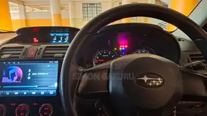 Subaru Impreza 2013 Nyeupe