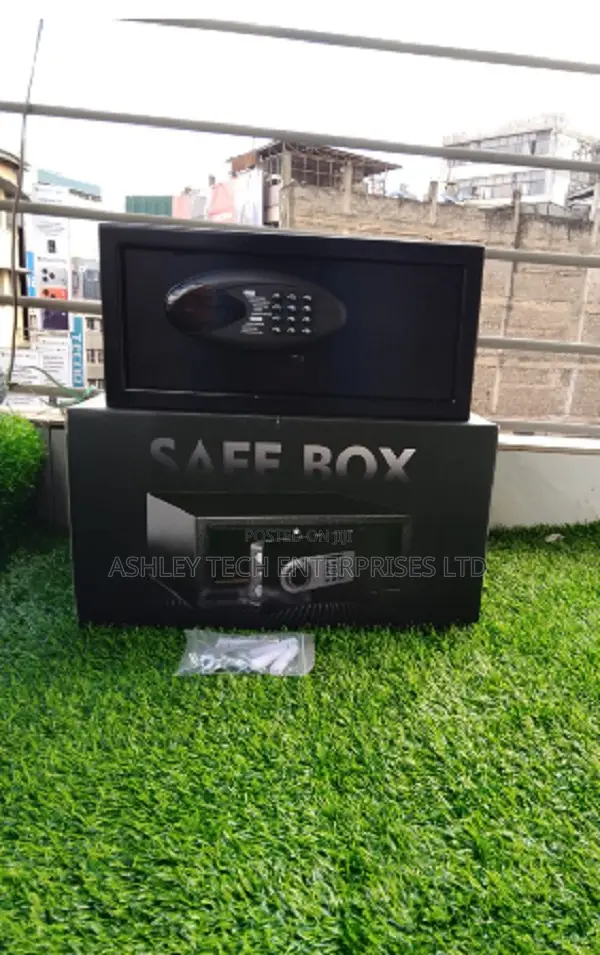 Advanced 11.5KG Hotel Safe - Digital Keypad - 1