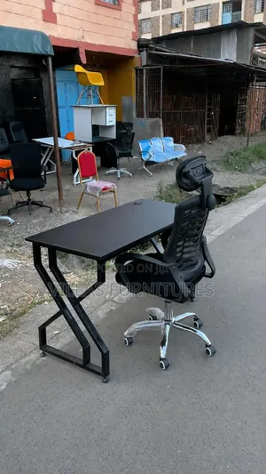 Set ya Kusomea Mpya - Nyeusi