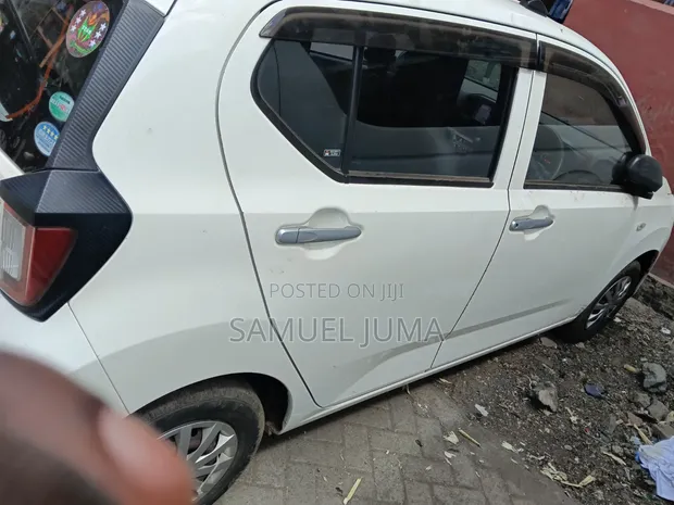 Daihatsu Mira 2018 White - 1