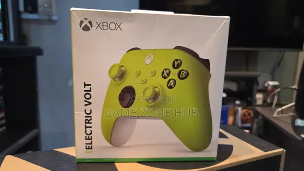Brand New Microsoft Xbox Series X/S Controller - 1